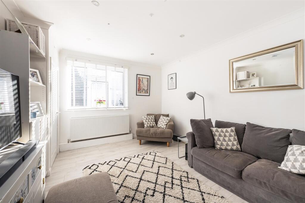 Additional image 4 of Masefield Road, Harpenden