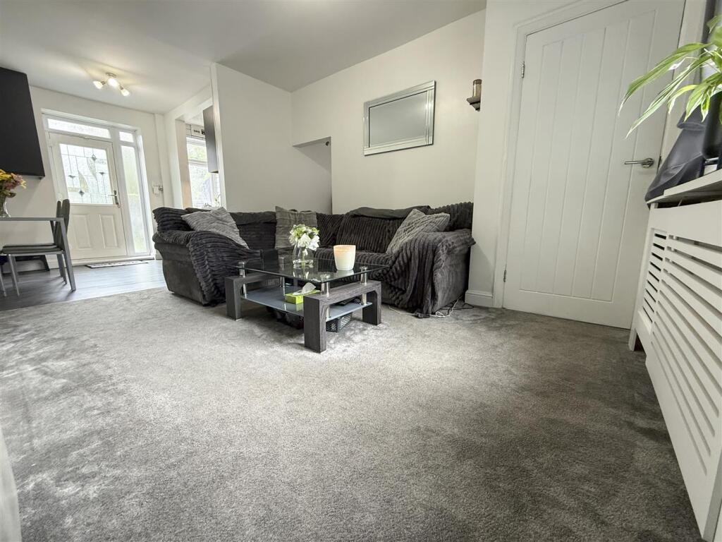 House in Sheffield, South Yorkshire - View 2