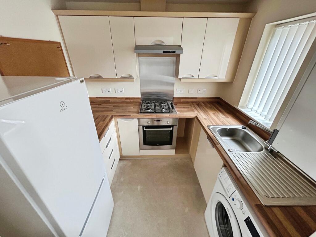 Kelstern Close, Bolton, BL2 photo 3