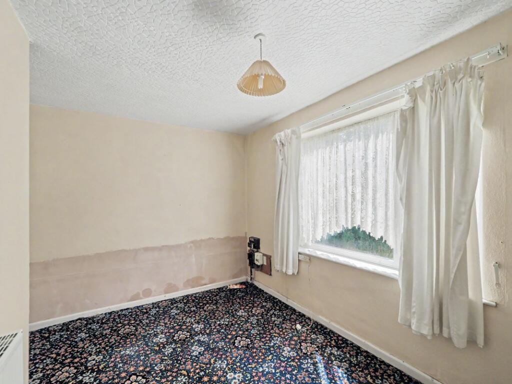 House in Bolsover, Pinxton - More