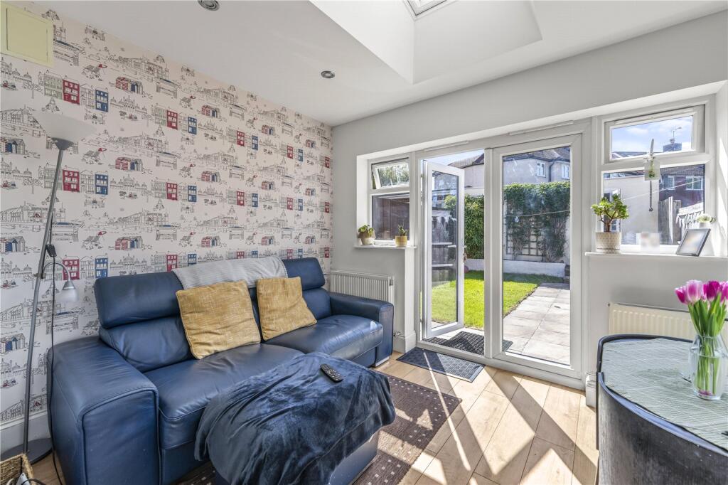 House in Twickenham - View 4