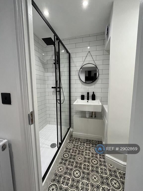 Apartment in Milton Keynes - More