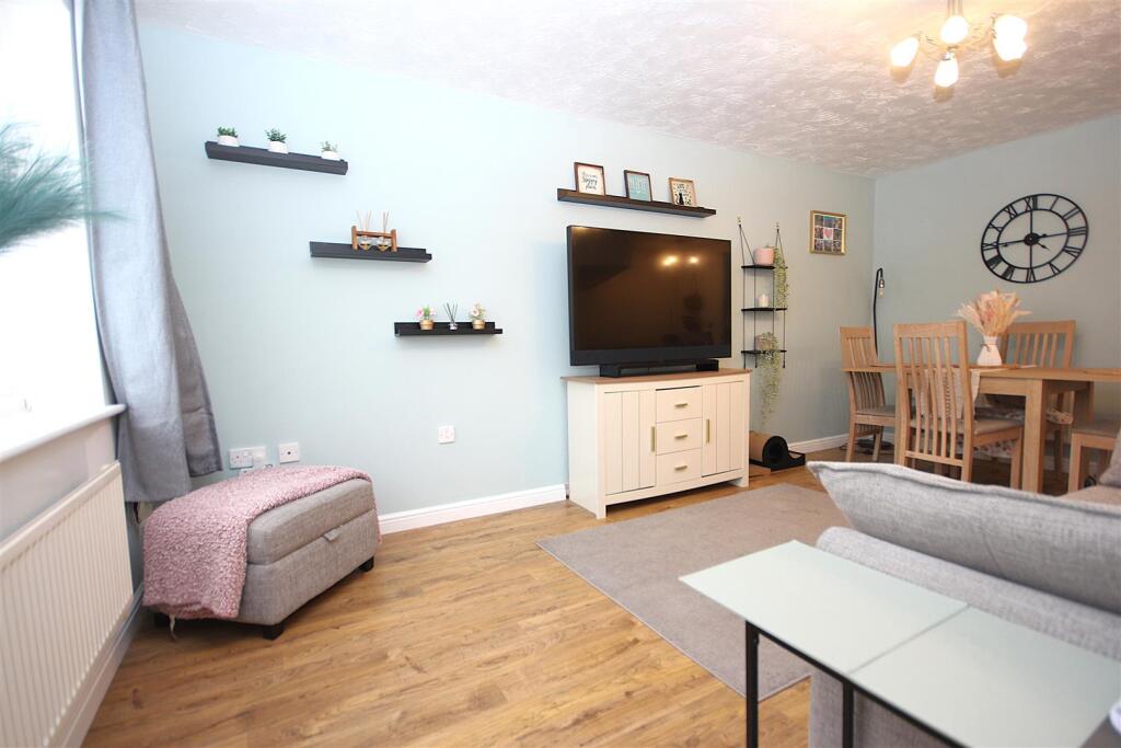 Jasmine Court, Whiteley - View 5