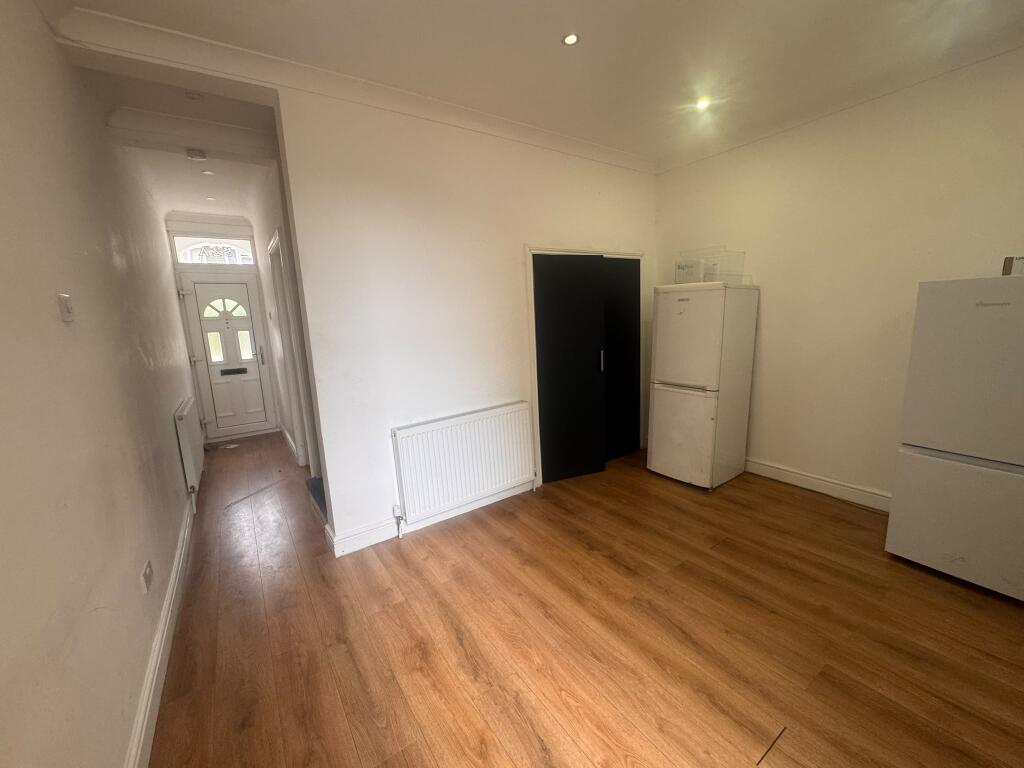 House in London - View 3