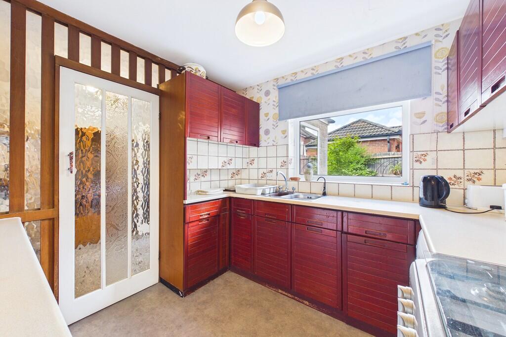 House in Preston, Brownedge, Bamber Bridge - More