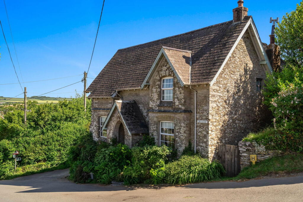 3-bed detached on East Allington, £450,000