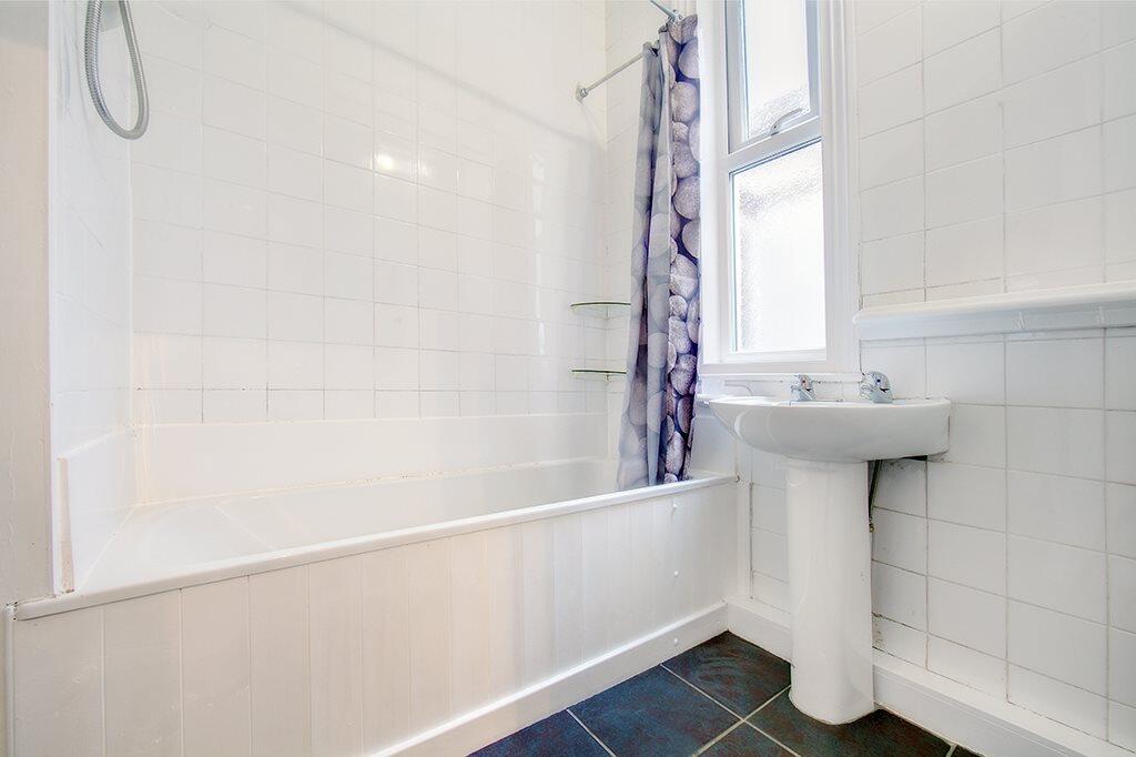 Apartment in Newcastle upon Tyne, Tyne and Wear - View 5