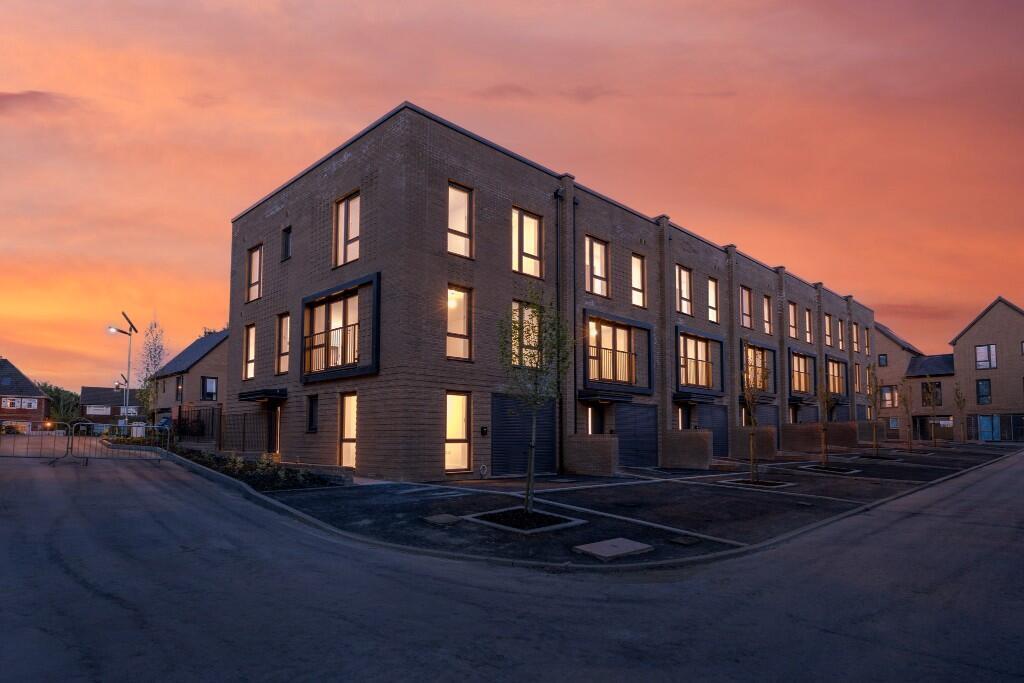 Main image of property: Newtown Road,
Warsash,
SO319ZL