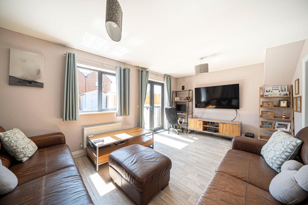 House in Salisbury - View 3