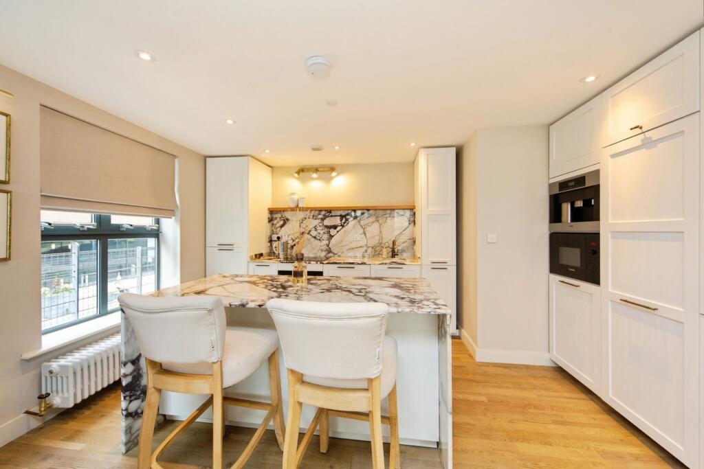Apartment in Liverpool - View 5