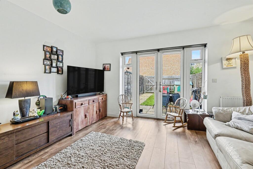 House in Northampton, Queen's Park - View 2