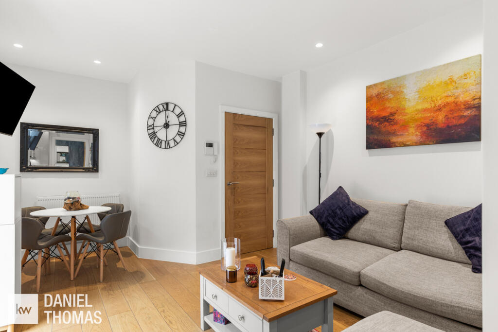 Apartment in Epping Forest, Waltham Abbey - View 4