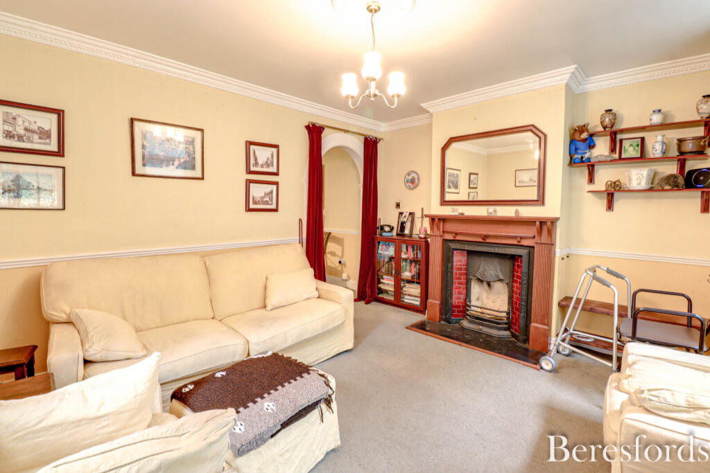 Ingrave Road, Brentwood, CM15 photo 3