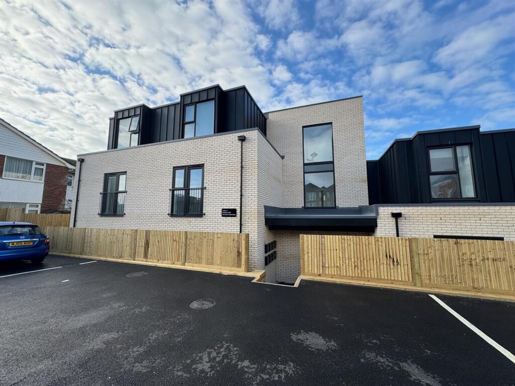 Main image of property: South Coast Road, Telscombe Cliffs