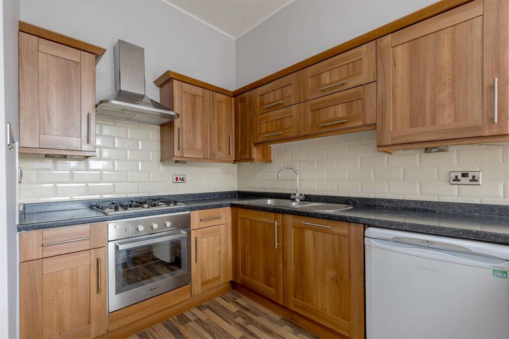 Apartment in Edinburgh, Morningside - View 5