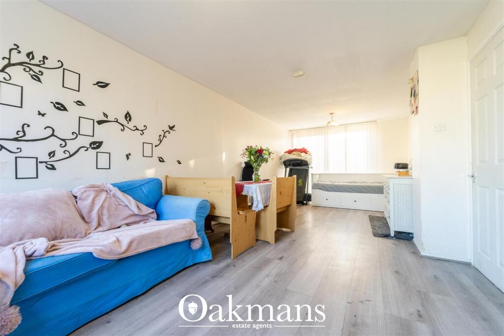 House in Sandwell, West Midlands - View 3