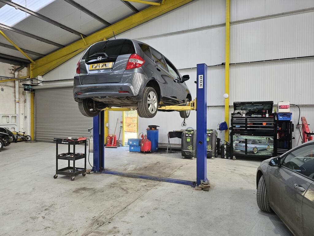 Additional image 4 of 52 Buckland Road, Pen Mill Trading Estate, Yeovil, Somerset, BA21 5HA