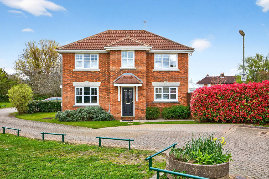 Main image of property: St. Pauls Close, Farnham, GU10