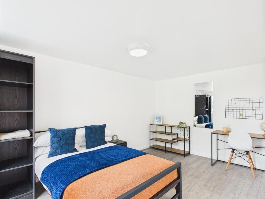 Main image of property: The Groves, Liverpool