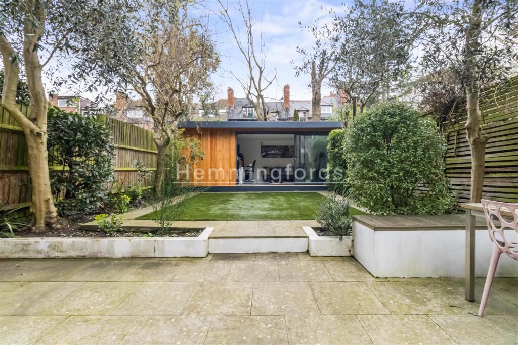 Property photo 8