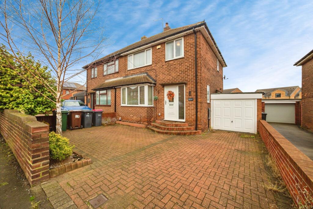 Main image of property: Highthorn Road, Mexborough, S64