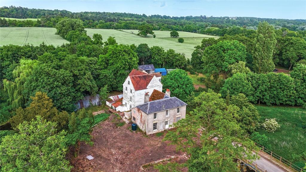 Main image of property: Baylham, Ipswich, Suffolk, IP6