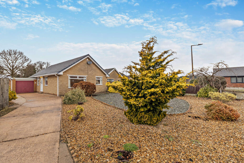 3-bed detached on The Close, Branton, Doncaster, DN3, £320,000