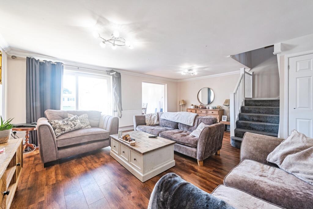 3-bed detached on Derwent Road, Basingstoke, RG22, £549,000