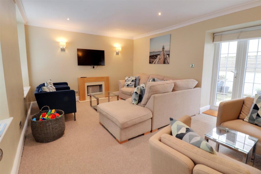 17, Regent Place, Ilfracombe, Devon, EX34 photo 3