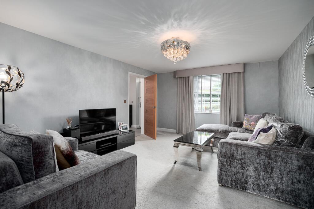 House in Stockport - View 4