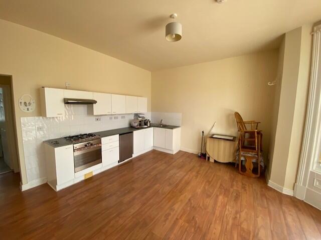 25 Scarisbrick New Road, Southport, Merseyside PR8 6PU photo 4