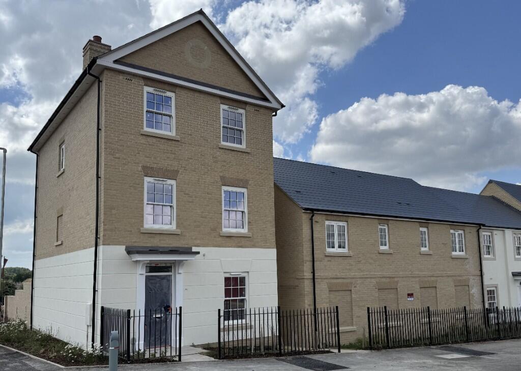 Main image of property: St Edmunds Gate,
Off Rougham Hill,
Bury St Edmunds,
Suffolk,
IP33 2RW