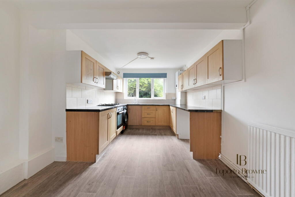 House in London - View 2
