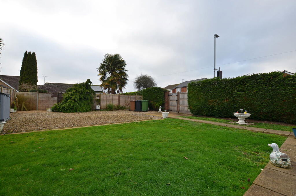 Reeves Avenue, King's lynn photo 3