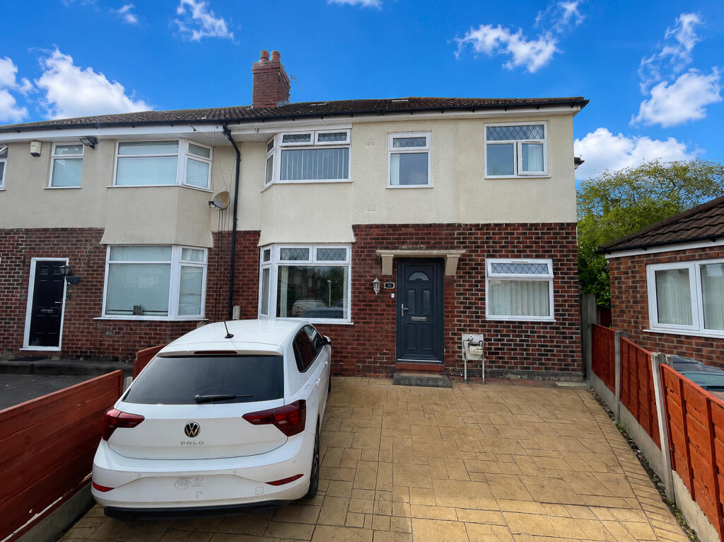 4-bed semi-detached on Sandileigh Avenue, Stockport, £290,000