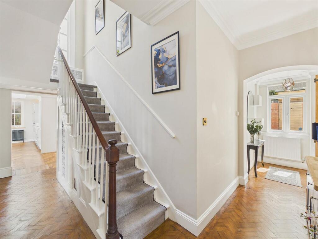 West Malvern Road, Malvern - View 6