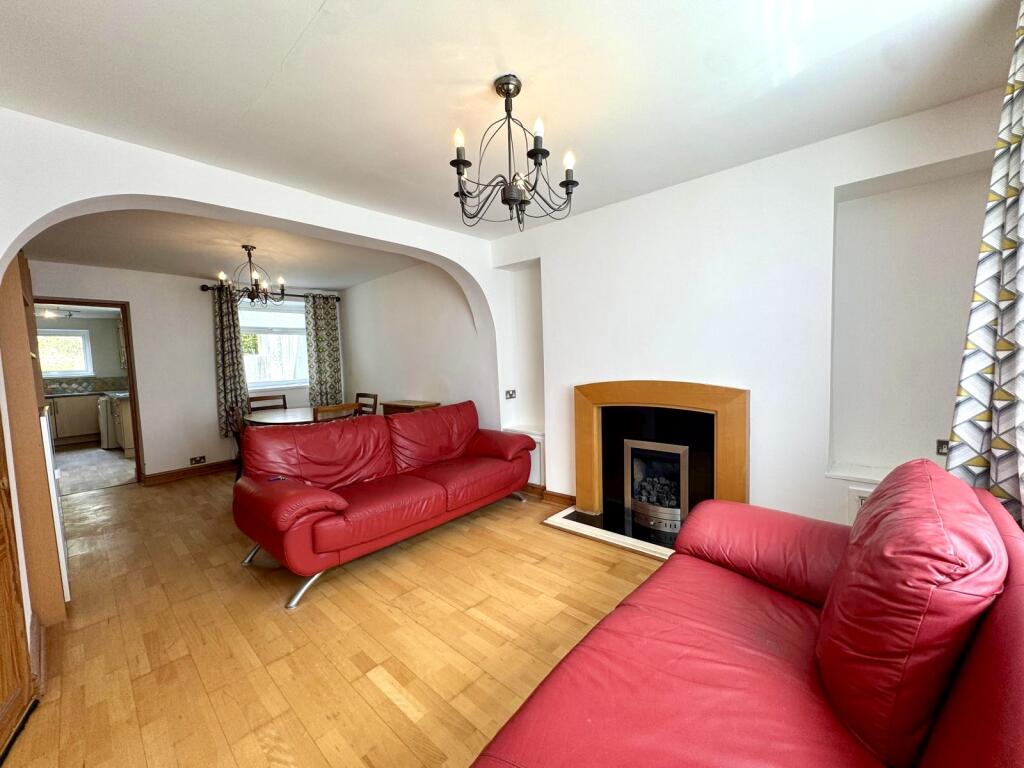 House in Pant, Pen-y-wern, Dowlais - View 4