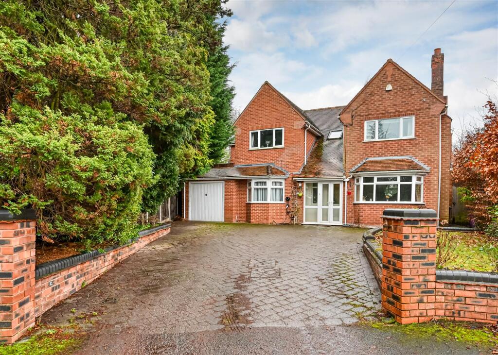 Main image of property: 1 Whitehouse Avenue, Finchfield, Wolverhampton, WV3 8ER