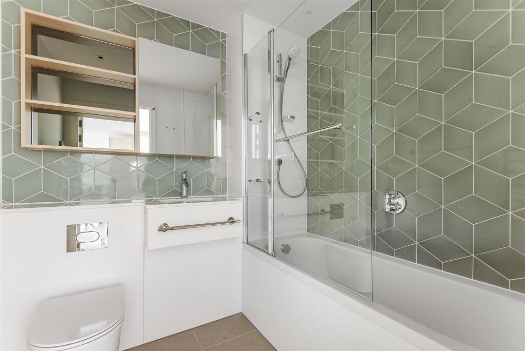 Apartment in London - More