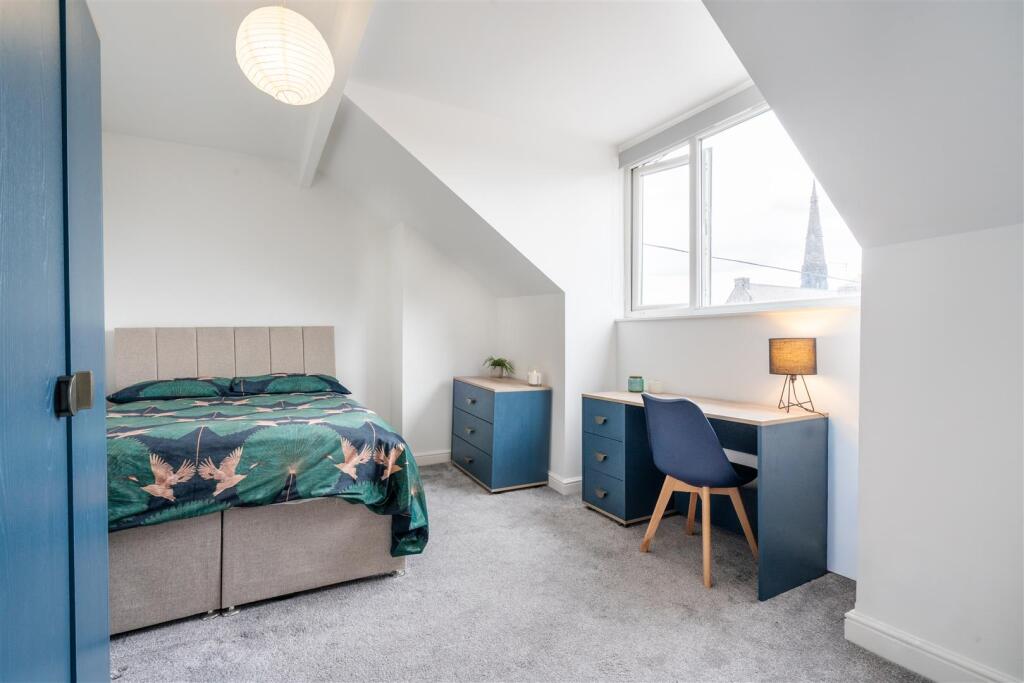 House in Sheffield - View 5