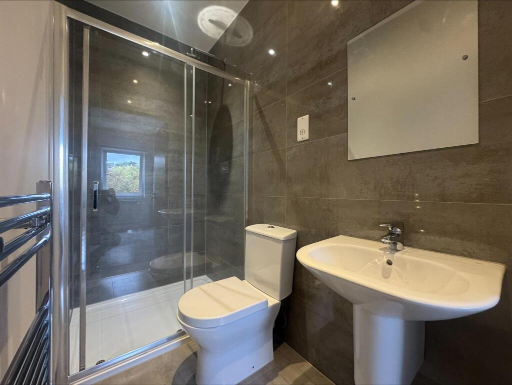House in Surrey Heath, Old Dean - View 2