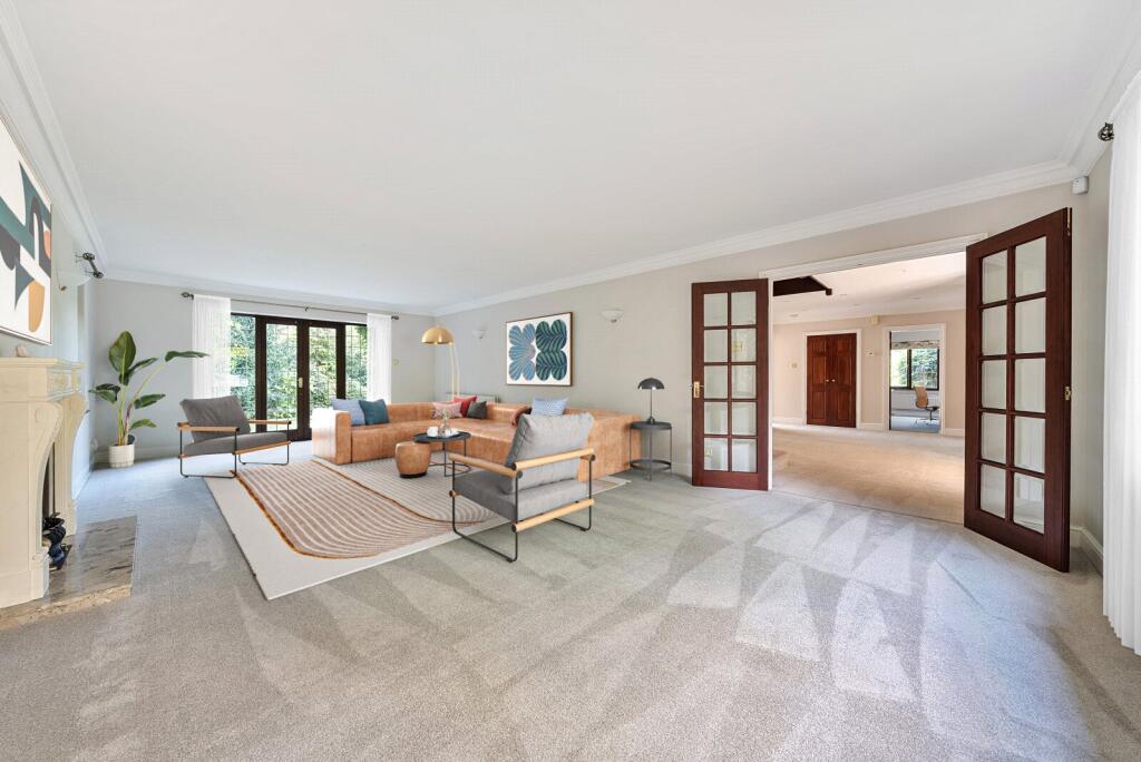 House in Elmbridge, Surrey - View 2