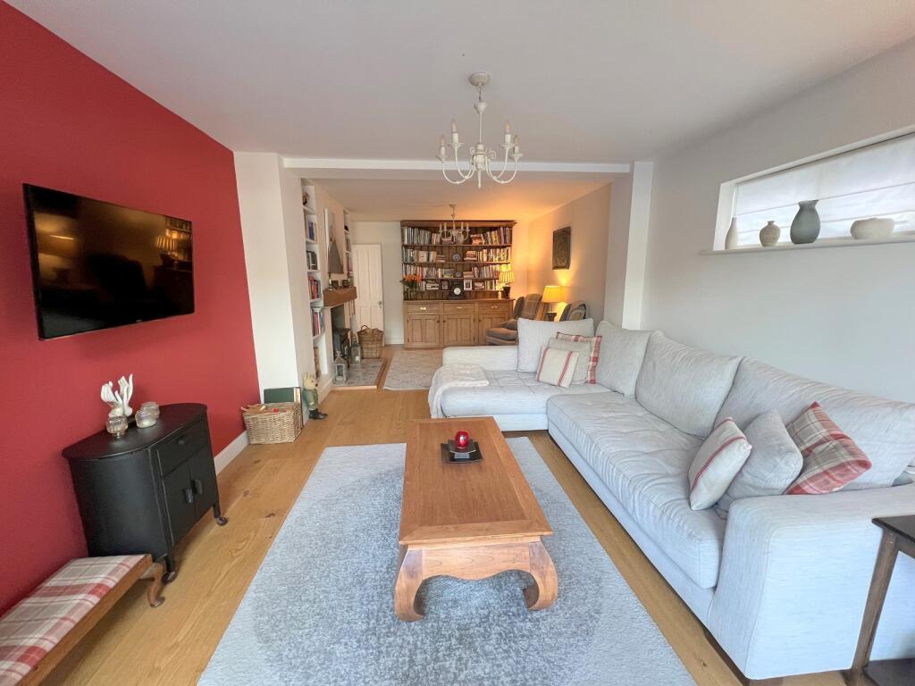 Barton Lane, Barton On Sea, New Milton, Hampshire. BH25 7PW photo 3