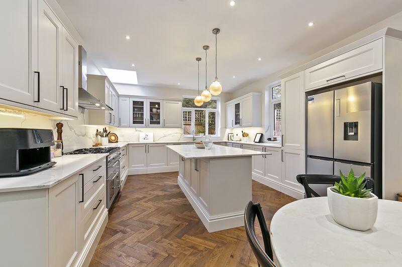 House in Twickenham - View 4