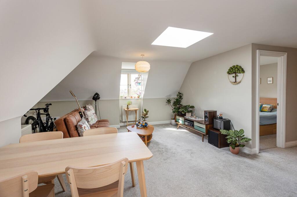Apartment in Oxford - View 3