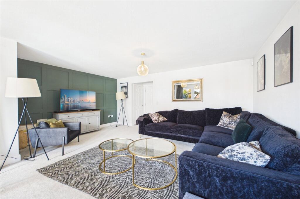 House in Three Mile Cross, Shinfield - View 4