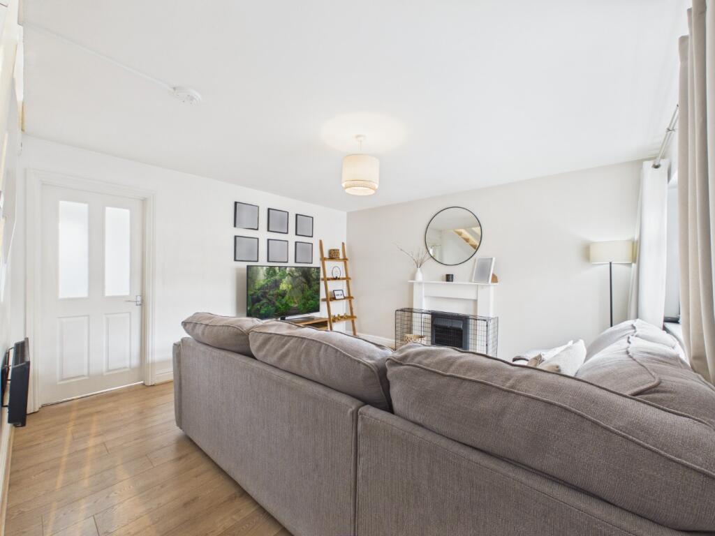 Bodnant Grove, Connah's Quay, Deeside, Flintshire, CH5 4NA photo 4