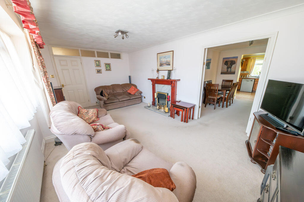 House in Havant, Hampshire - View 2