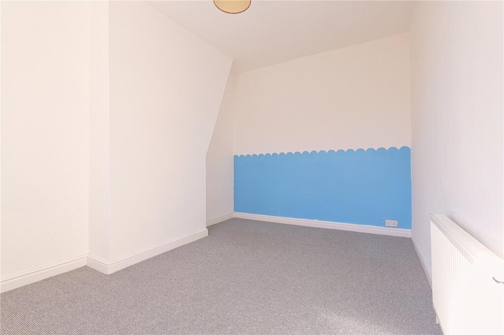 House in Tameside, Greater Manchester - More