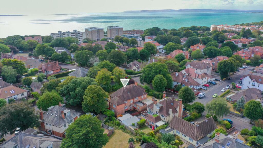 Apartment in Bournemouth, Boscombe - View 5